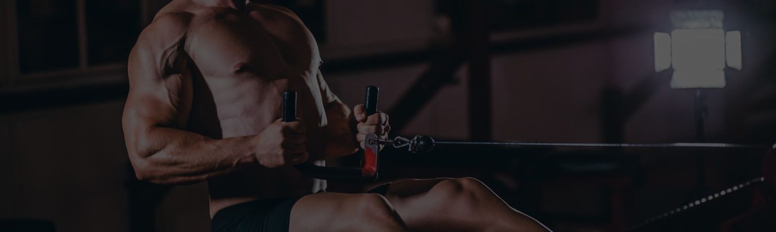 CoverShort: White Man Biceps Desktop