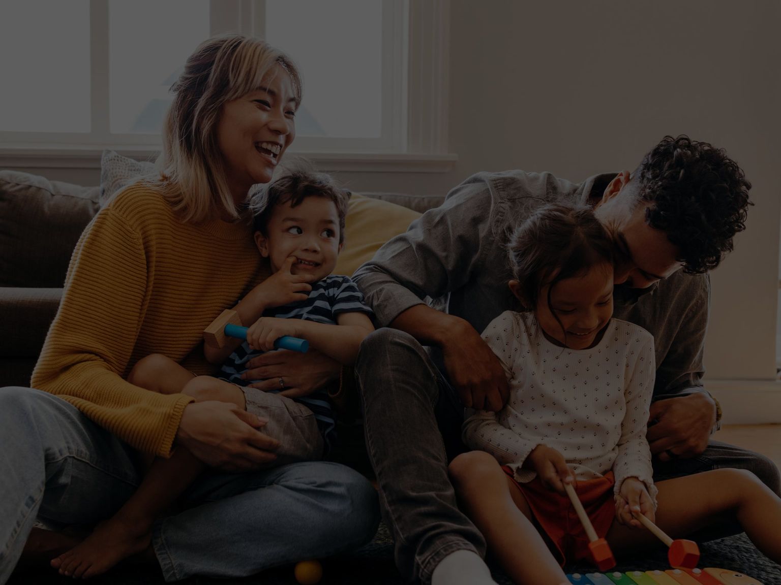 CoverShort: Young Family Mobile